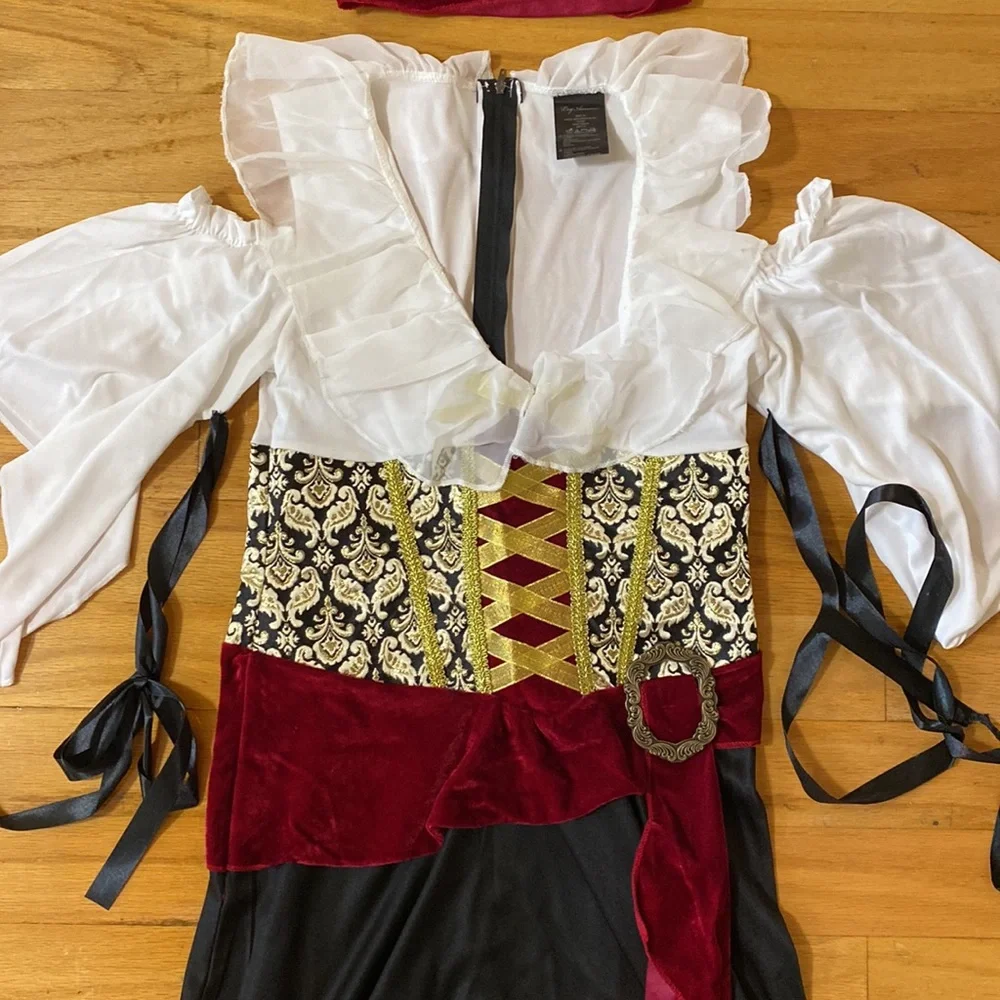 Leg Avenue High Seas Wench Pirate Costume - Picture 6 of 8
